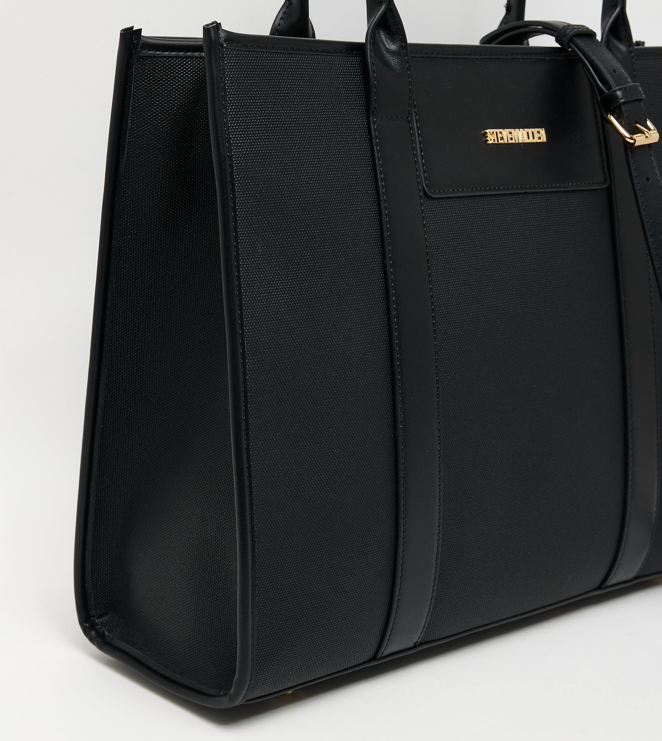 906606-3 Black Women's Tote Bag