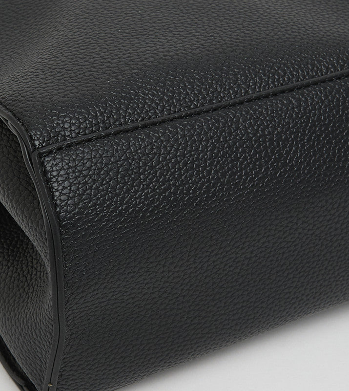 Women's Black Roomy Tote Bag - view 4
