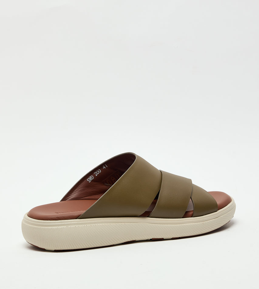 Strider Men's Olive Arabic Sandals - view 3