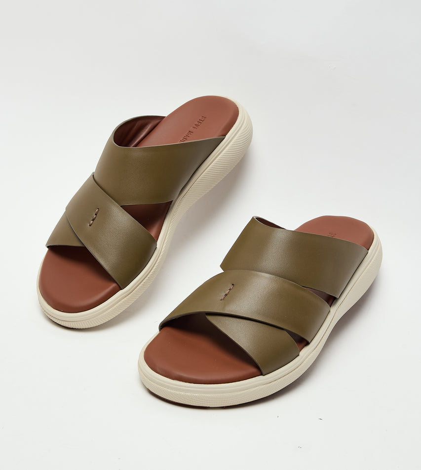 Strider Men's Olive Arabic Sandals - view 4