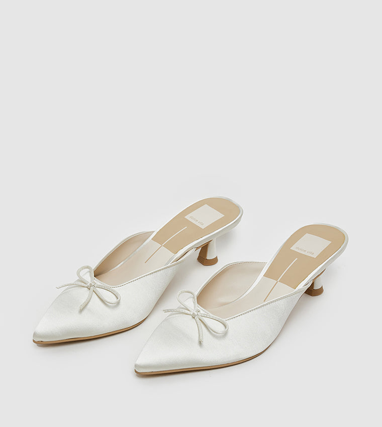 CLEO OFF WHITE FLAT SANDALS