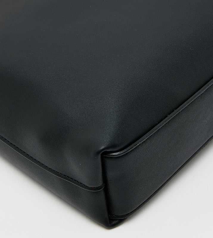 Bwesly Black Women's Shoulder Bag - view 6
