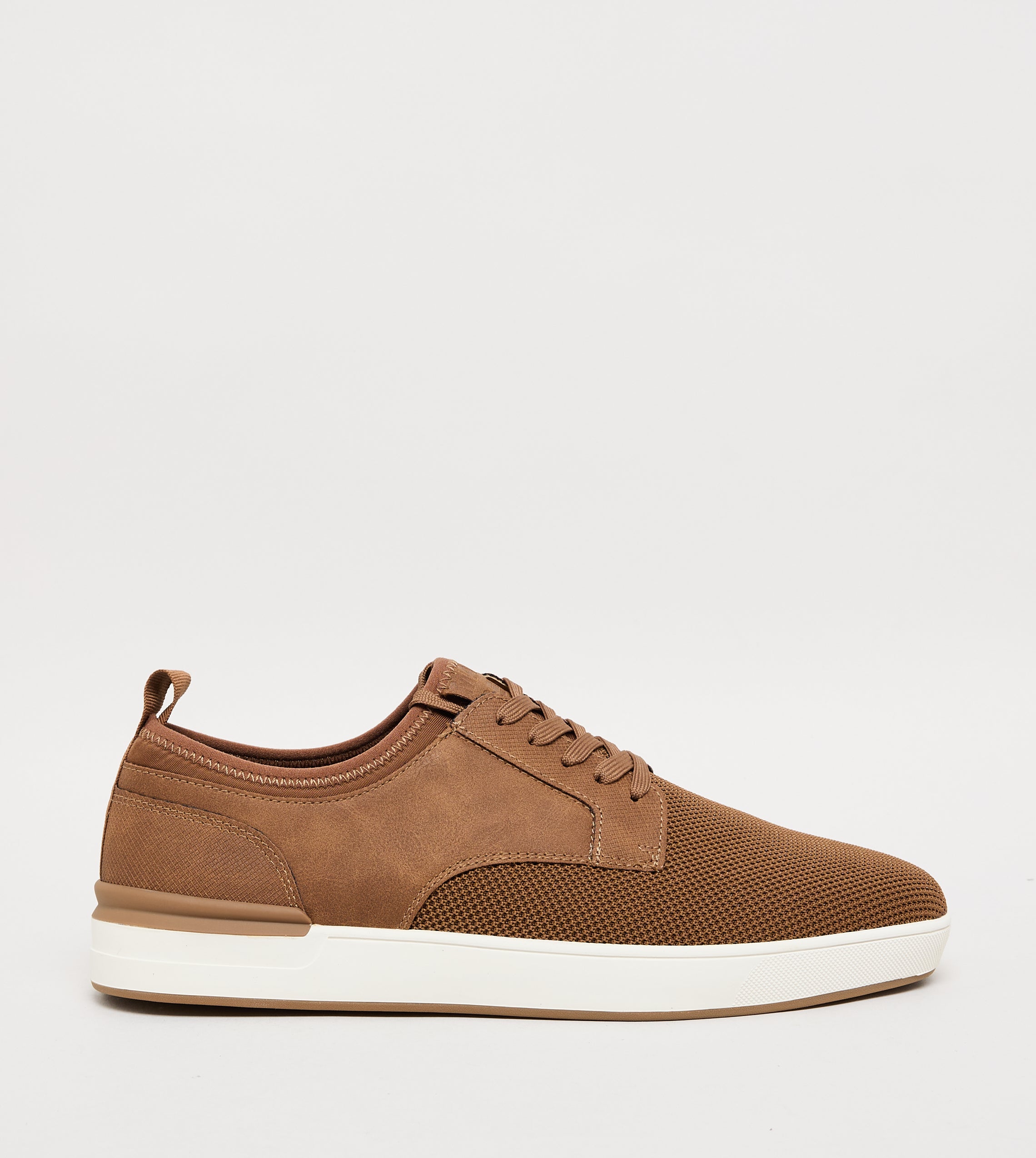 MDOLLEN COGNAC SNEAKERS