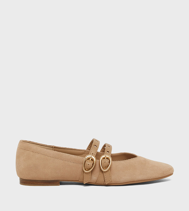 Arista Grommet Camel Women's Flat Sandals