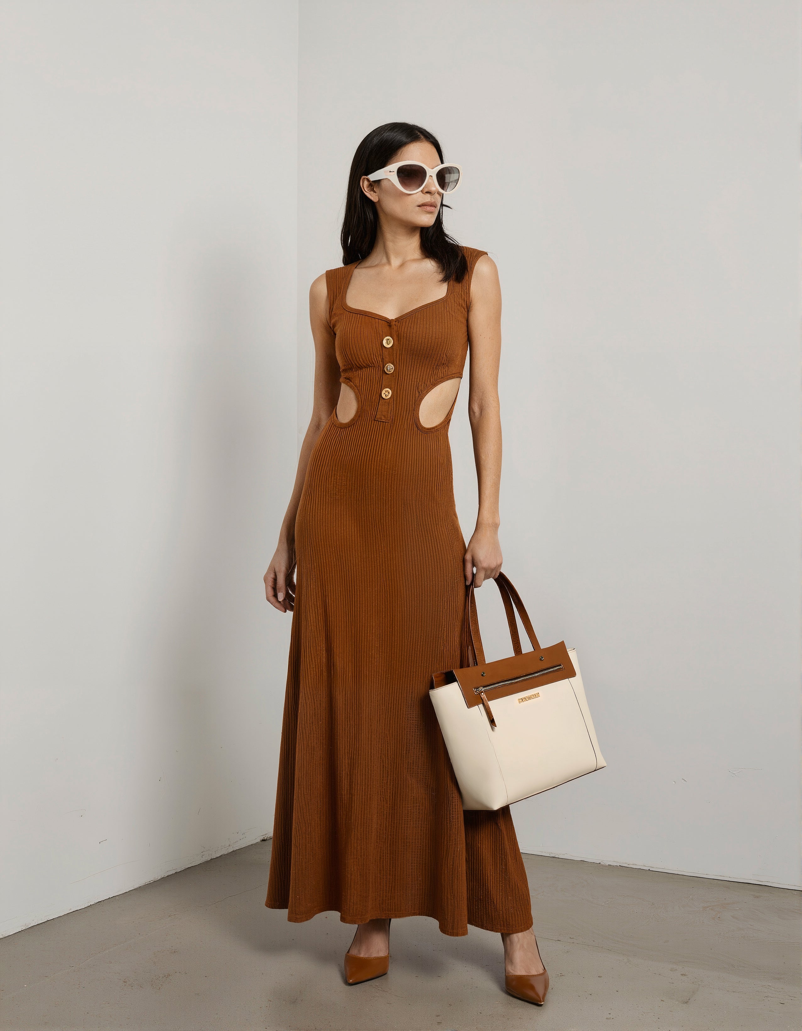 MINIMALIST BROWN TOTE BAG