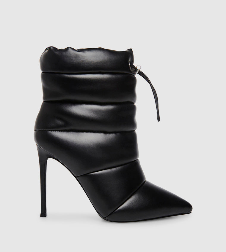Cloak Women's Black Boots