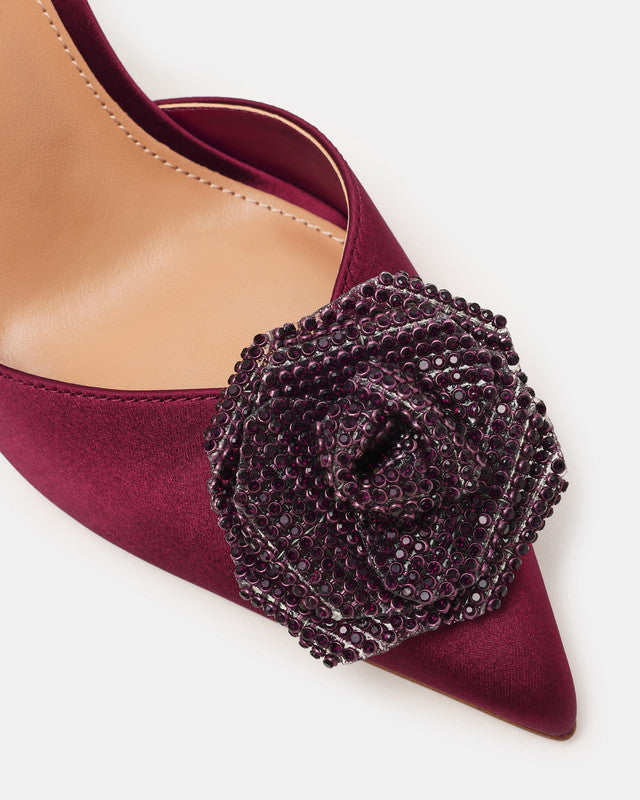 Steve Madden Lysandra Women's Wine Pumps - toe detail close-up - view 3