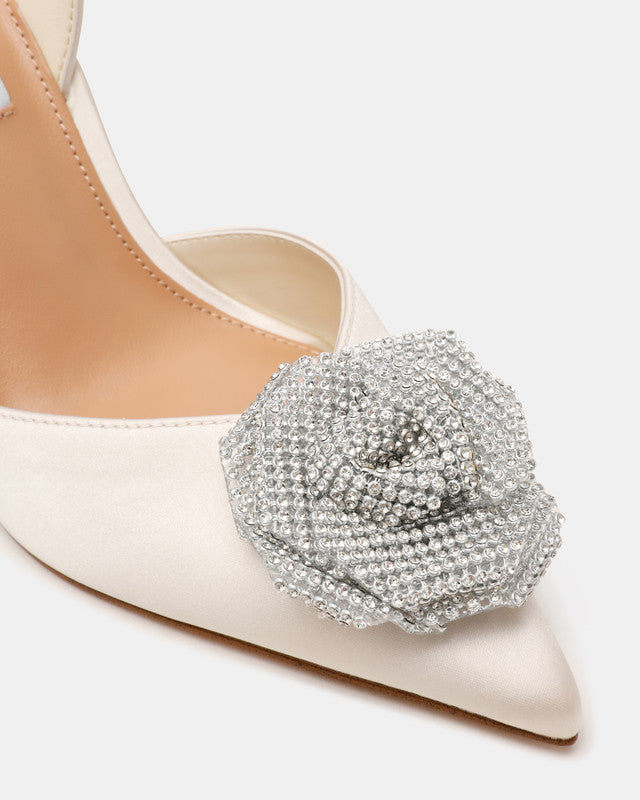 Steve Madden Lysandra Women's Ivory Pumps - toe detail close-up - view 3