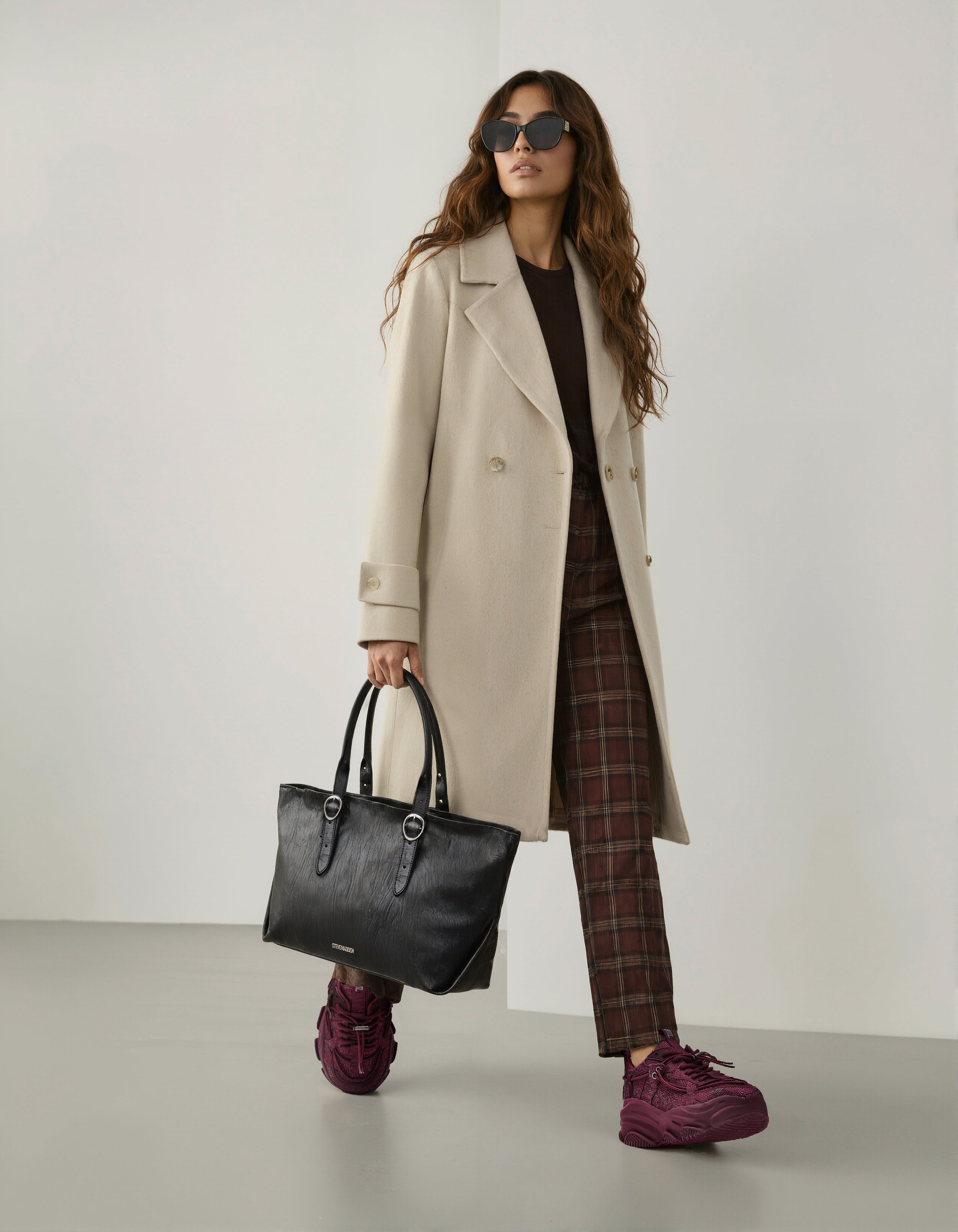 HARLEEN BLACK/GOLD TOTE BAG