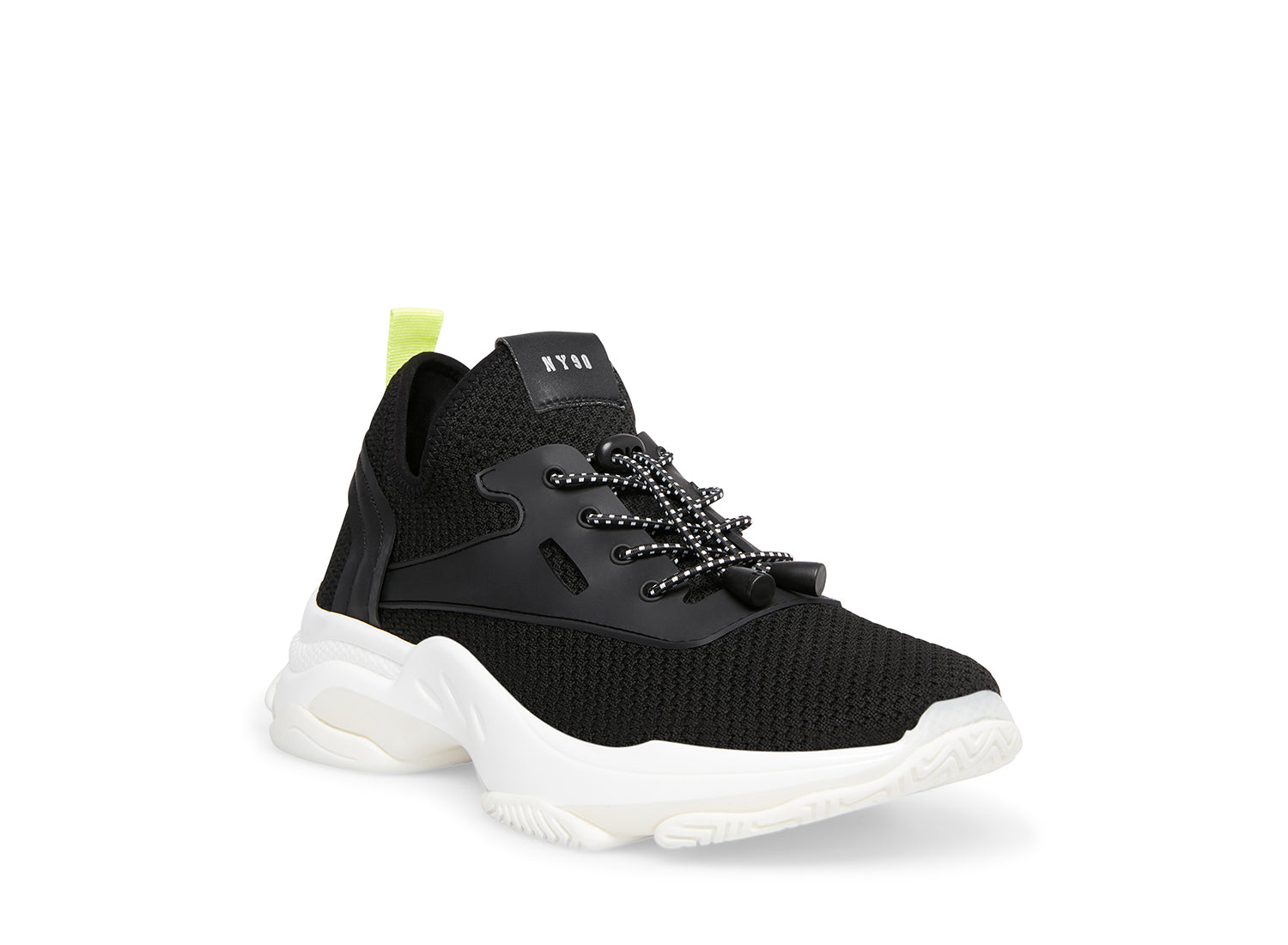 ISLES BLACK SNEAKERS